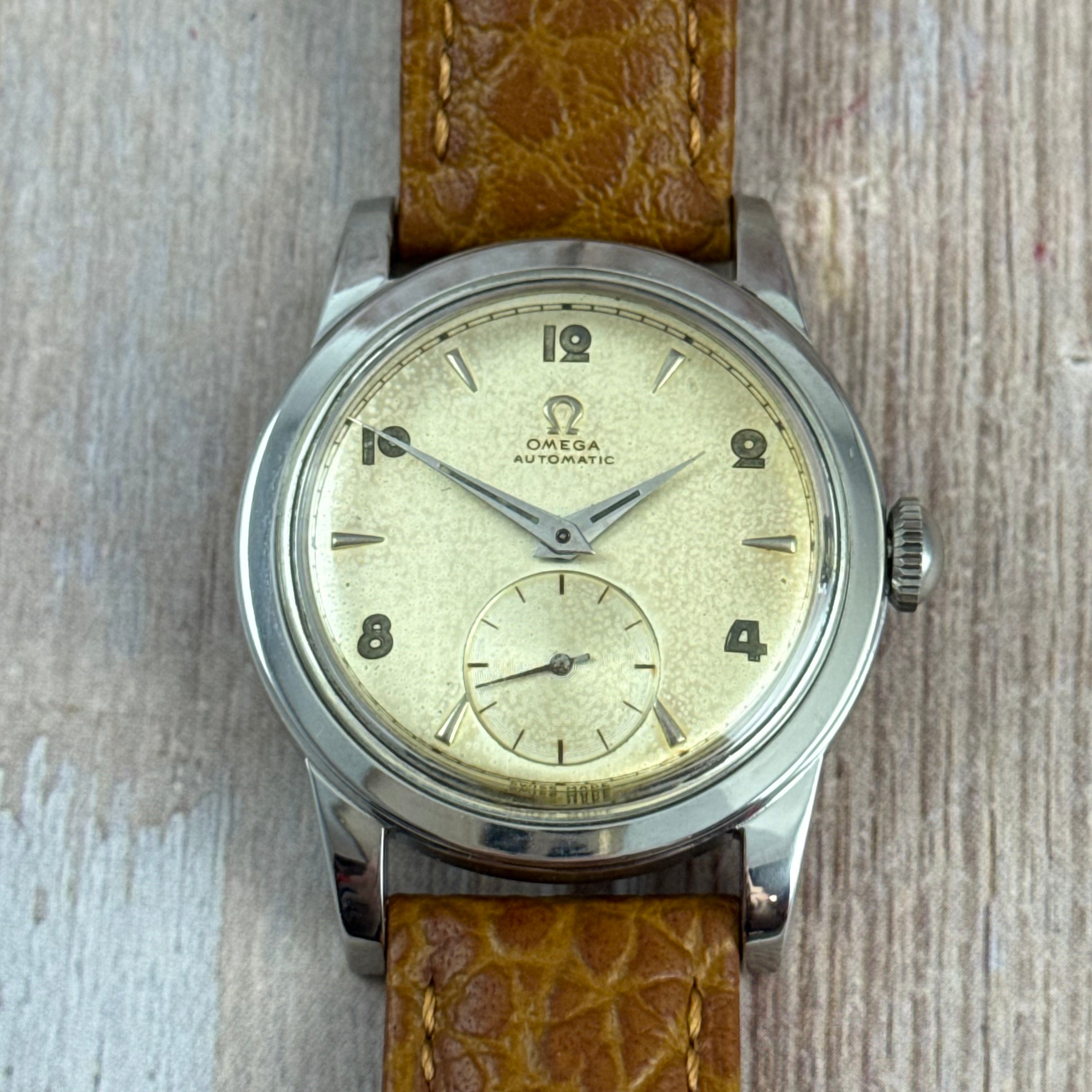 1950 Omega bumper automatic gents steel “deco Arabic” dial watch (2576-10)