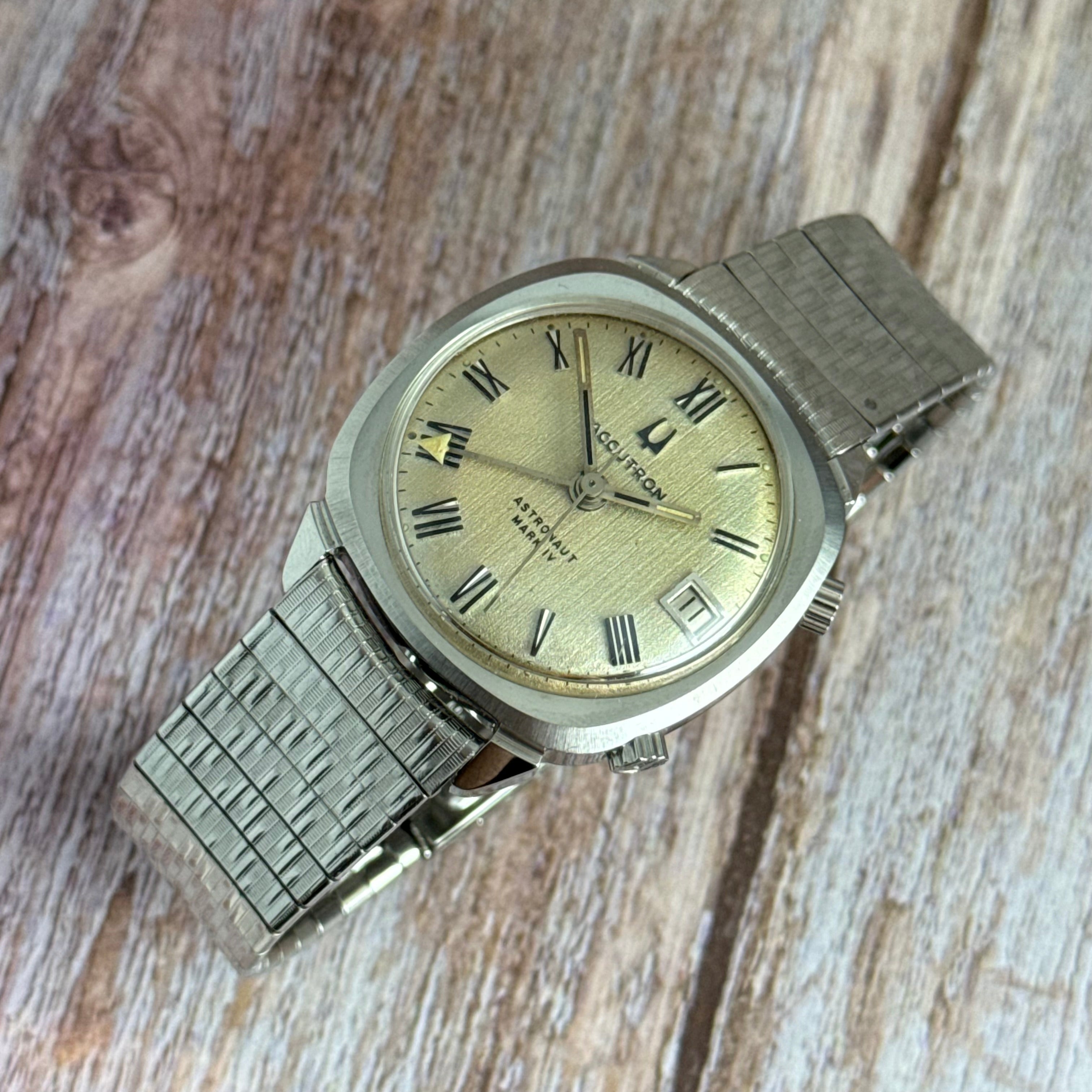 1970 Bulova Accutron astronaut Mark IV men’s GMT electronic tuning fork Watch space age MINT CONDITION