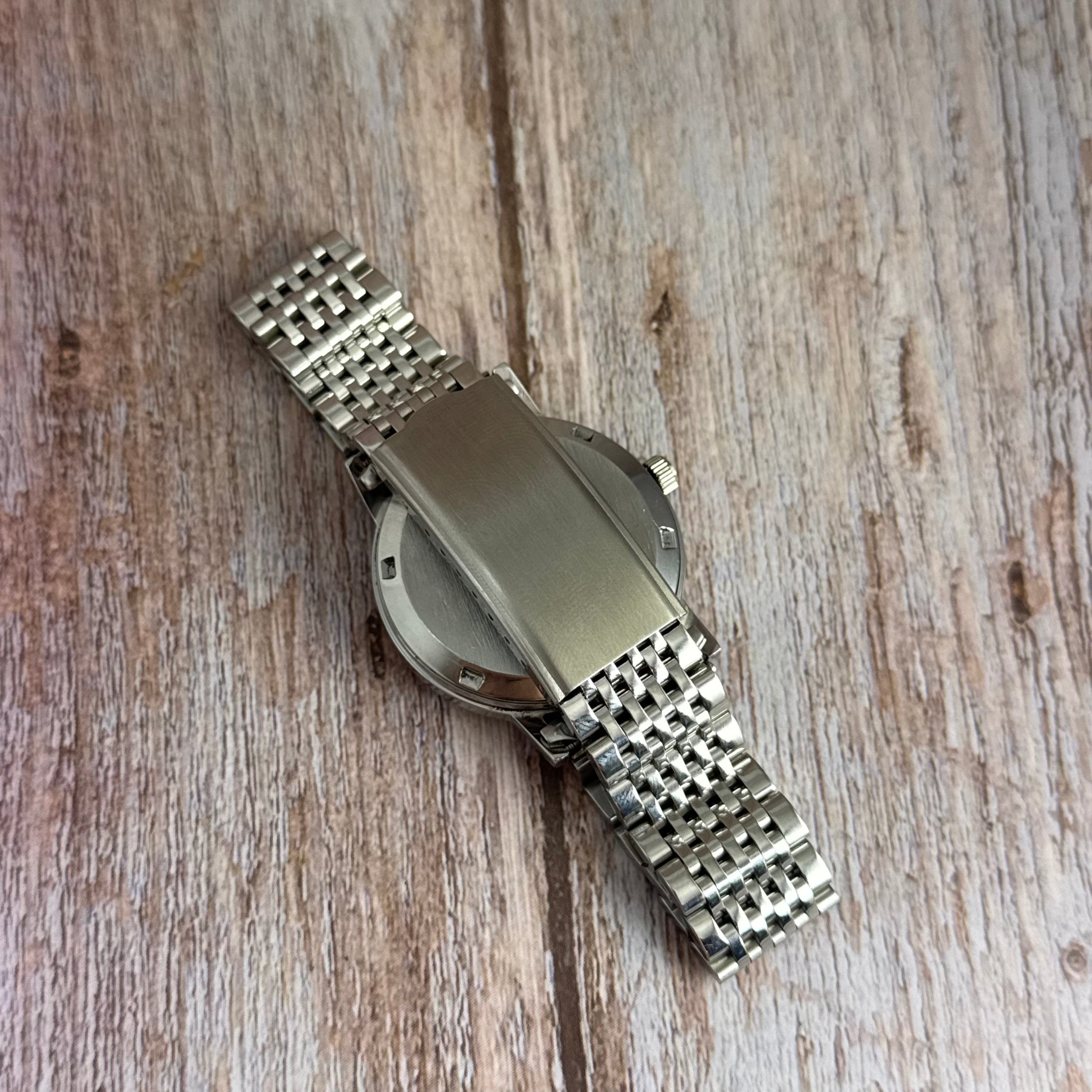 1970s Omega Geneve men’s automatic wrist watch date