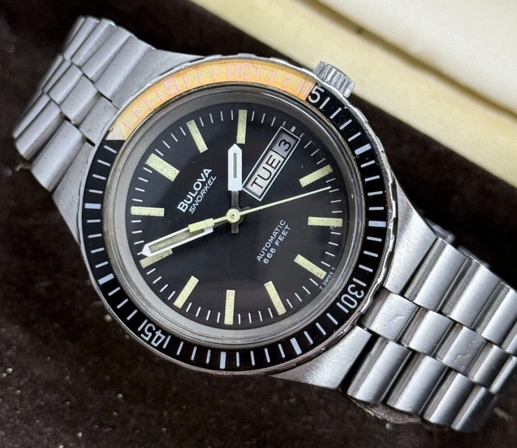 1974 Bulova Snorkel ‘devil Diver’ Men’s Dive Watch 666ft 38mm Boxed  Bakelite