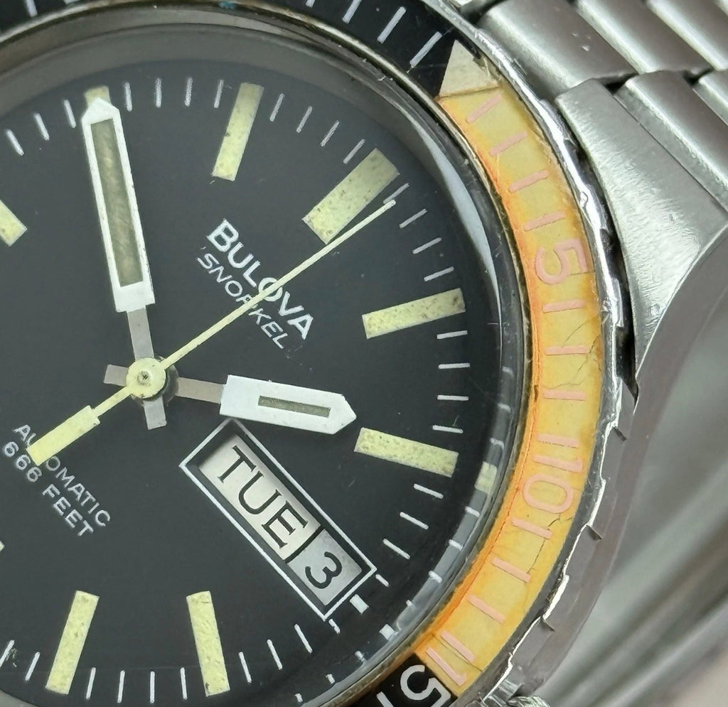 1974 Bulova Snorkel ‘devil Diver’ Men’s Dive Watch 666ft 38mm Boxed  Bakelite