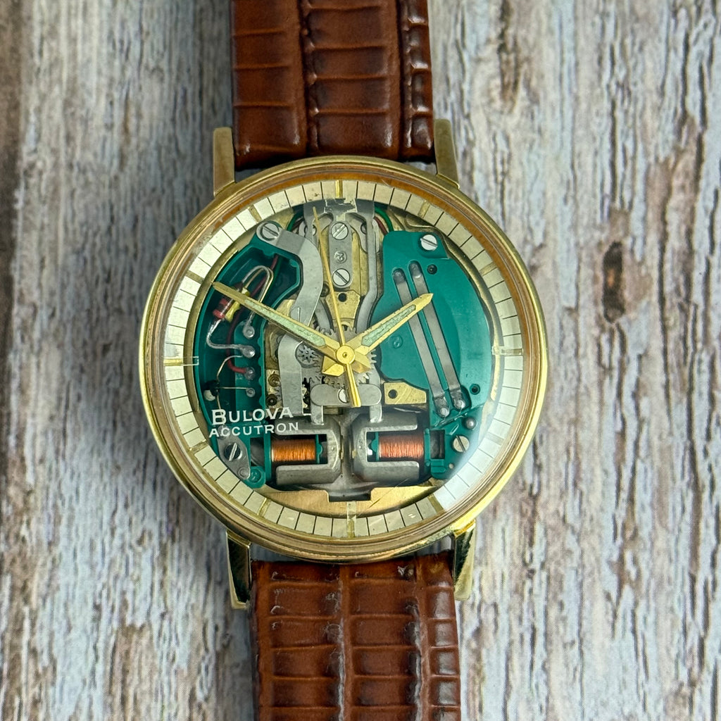 1964 Bulova Accutron spaceview men’s electronic tuning fork wrist watch