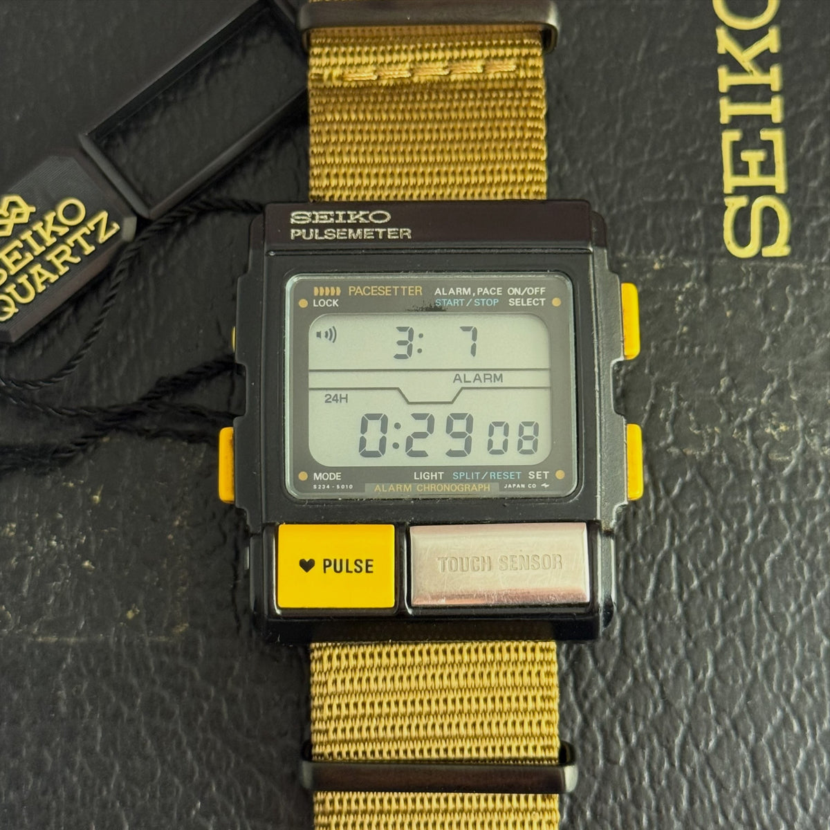 1980s Seiko Pulsemeter “hicks” men’s LCD watch ( from Aliens )