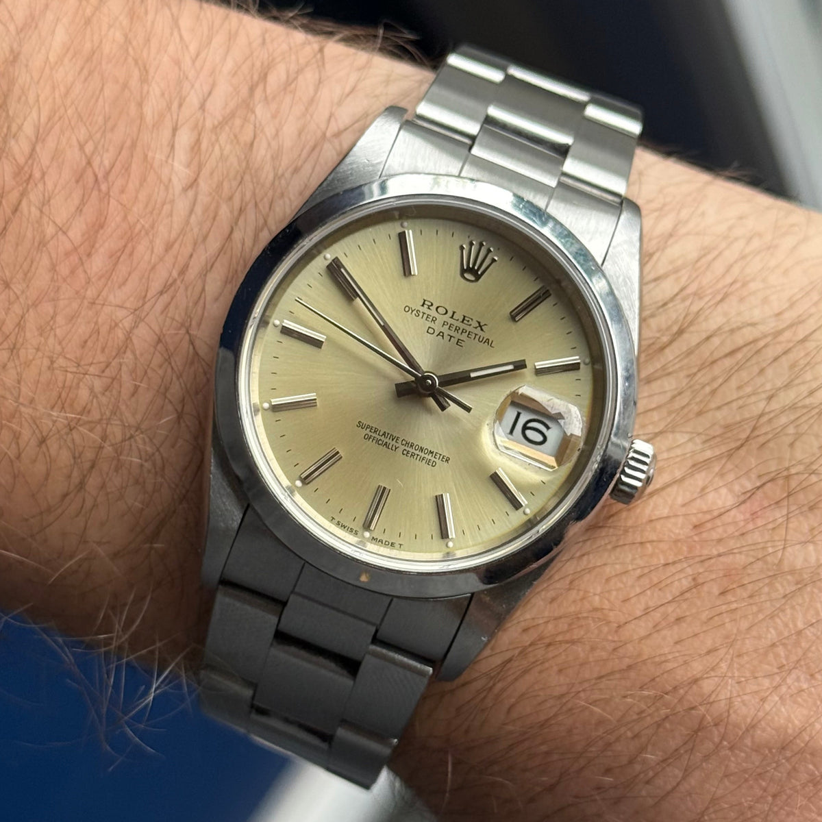 1990 Rolex Oyster Perpetual Date men’s steel champagne dial watch boxed