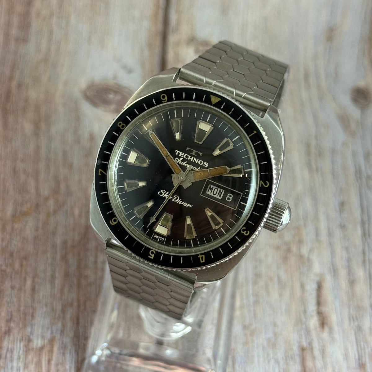 1960s Technos Sky diver automatic men’s divers watch 37mm