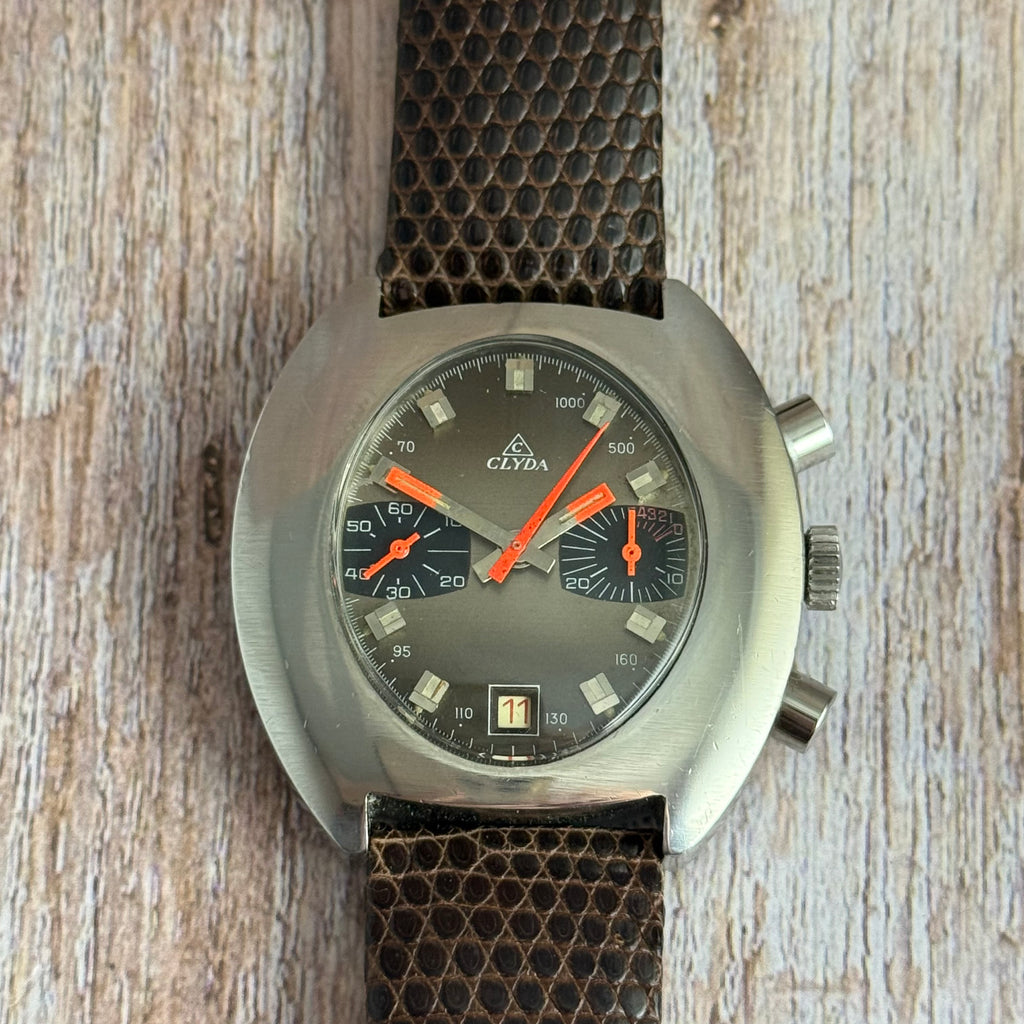 1970s Clyda men’s automatic UFO chronograph valjoux 7734 ‘roulette’ date wheel