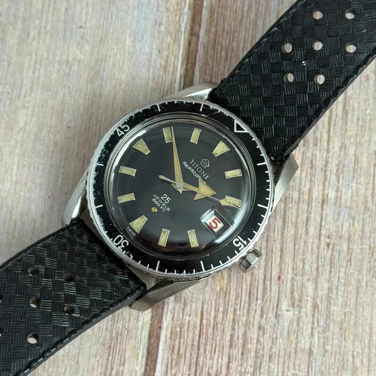 1960s Titoni Seascoper men’s automatic divers watch 25J 660ft